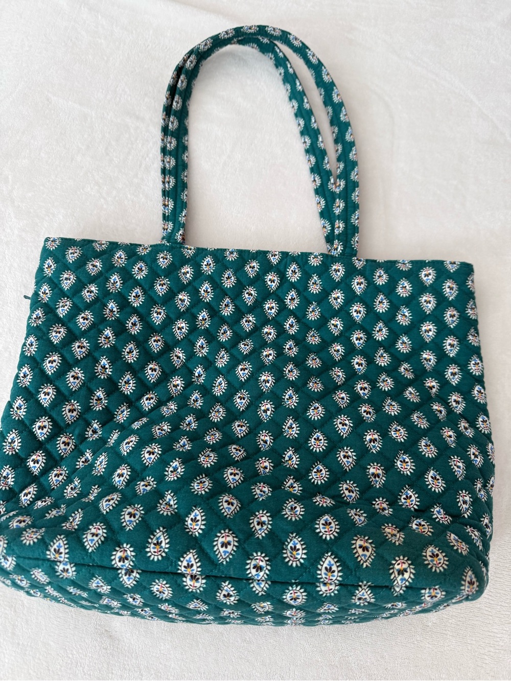 Vera Bradley Tote "French Hen" quilted green cotton embroidered w/ chickens - Picture 3 of 10